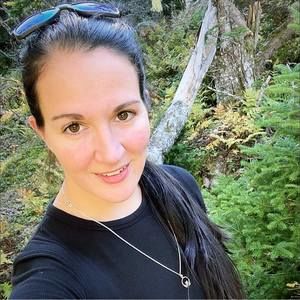 Meet your Posher, Vanessa